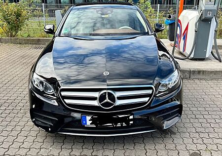 Mercedes-Benz E 350 d 4MATIC Autom. Designo Pano