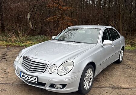 Mercedes-Benz E 200 KOMPRESSOR ELEGANCE (TÜV NEU!)