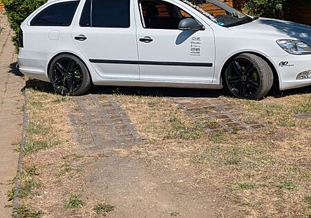 Skoda Octavia 1.4 TSI Family Combi Family