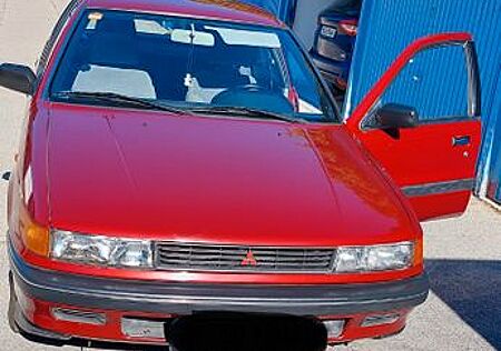 Mitsubishi Lancer GLXI mit H-Kennzeichen