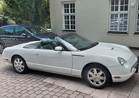 Ford Thunderbird