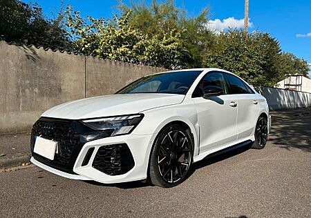 Audi RS3 Limo Navi+Matrix 280Km/h uvm.