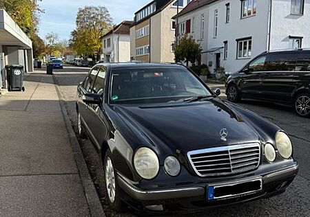 Mercedes-Benz E 220 CDI ELEGANCE Elegance