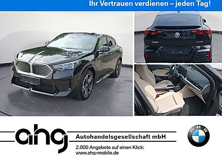 BMW iX2 xDrive30 M Sportpaket AHK Innovationsp. Head