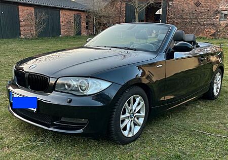 BMW 120d Cabrio - in Berlin, schwarz und Vollleder