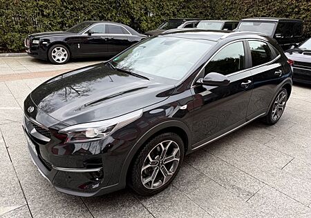 Kia XCeed 1.6 CRDI Vision *LED*Navi*Kamera*1.Hand*