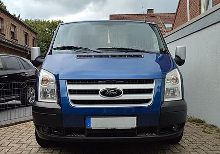 Ford Transit / Wohnmobil-Umbau, top ausgestattet