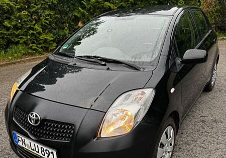 Toyota Yaris Luna 1,0-l-VVT-i Luna