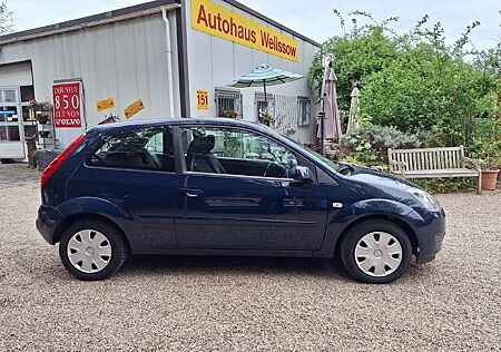 Ford Fiesta 1.3 TÜV NEU + Gewährleistung !!