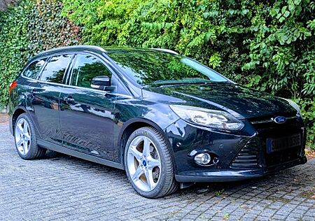 Ford Focus 1,6 EcoBoost 110kW Titanium Turnier*TÜVNEU