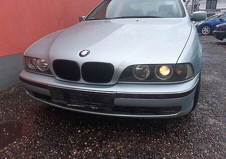 BMW 523i e39 Automatik LPG Leder Xenon HU-10/2026