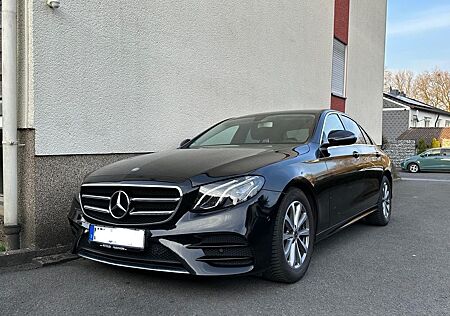 Mercedes-Benz E 220 d AMG Line Autom.