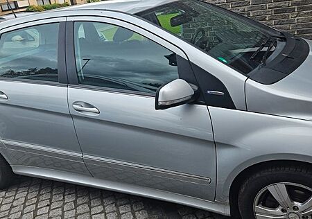 Mercedes-Benz B 180 BlueEFFICIENCY - 2. Hand