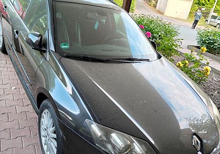 Renault Laguna Dynamique 2.0 dCi FAP 110kW Dynamique