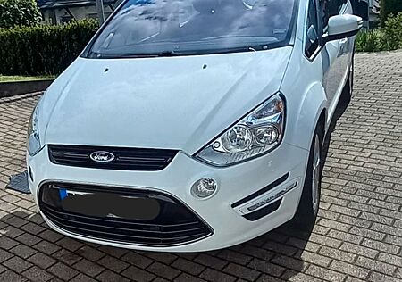 Ford S-Max 2,0 TDCi 120kW DPF Titanium PowerShift...