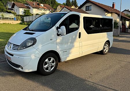 Renault Trafic PAS- Klimaautomatik im Dach !!9Sitz AHK!