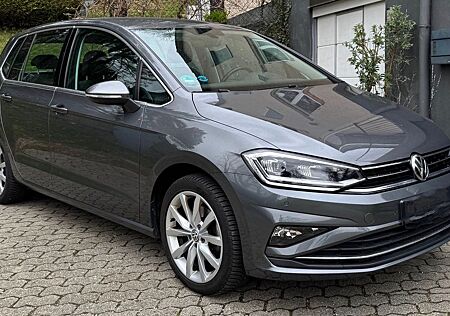 VW Golf Sportsvan Volkswagen 1.5 TSI 110kW DSG Highline AHK