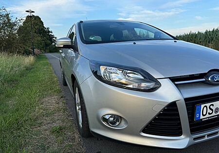 Ford Focus 2,0TDCi 85kW PowerShift Titanium Turni...