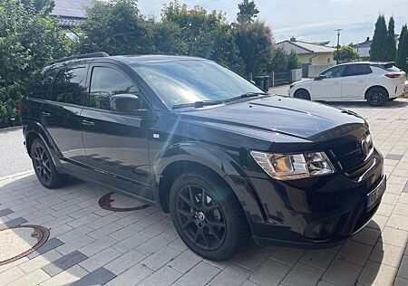 Fiat Freemont 2.0 16V Multijet Autom Allrad Black...