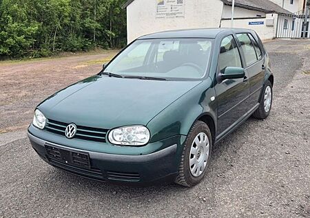 VW Golf Volkswagen 1.9TDI 74kW Edition 1Hand