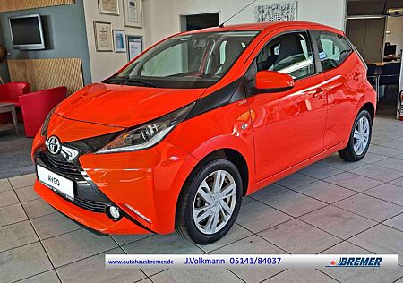 Toyota Aygo (X) -play touch + Allwetterreifen