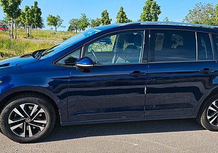 VW Touran Volkswagen 1.5 TSI DSG UNITED UNITED