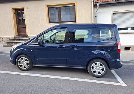 Ford Tourneo Courier -sparsam, gepflegt u. sofort fah