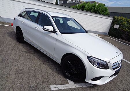 Mercedes-Benz C 200 T Aut. Av.Leder LED Nav.SHZ Park.A 18 Zoll