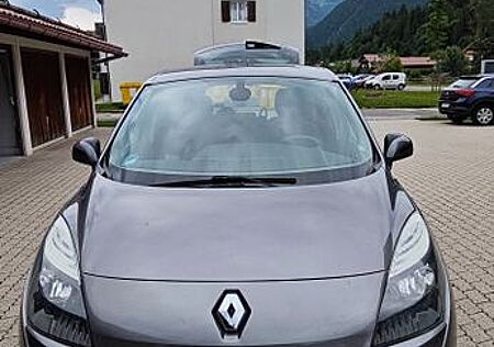 Renault Grand Scenic Dynamique 1.5dCI 7Sitzer AHK