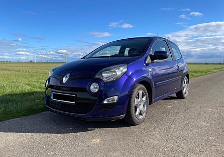 Renault Twingo 2 BJ 12/2013 mit neuem Zahnriemen