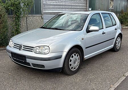 VW Golf Volkswagen 1.6 Auto