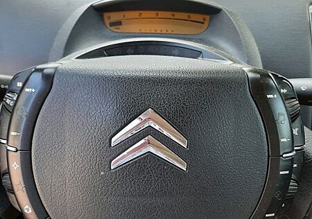 Citroën C4 HDi 135-SEHR SPARSAM-4,5 LITER-KLIMA-TOP-1A