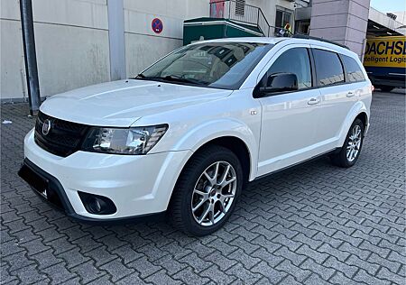 Fiat Freemont Black Code AWD 7 Sitzer