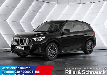 BMW iX1 eDrive20 ACC HUD AKTIVSITZE LED PANO 360°