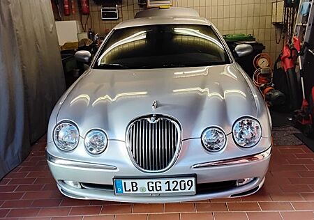 Jaguar S-Type 2.5 L V6 Executive Executive
