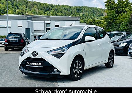 Toyota Aygo (X) -play club Automatik Kamera Navi 46tkm
