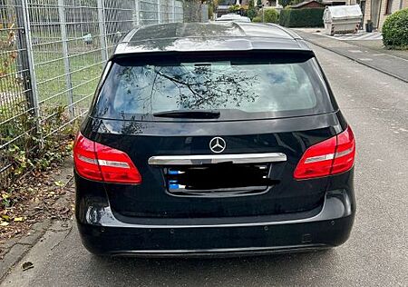 Mercedes-Benz B 180 CDI BlueEFFICIENCY -