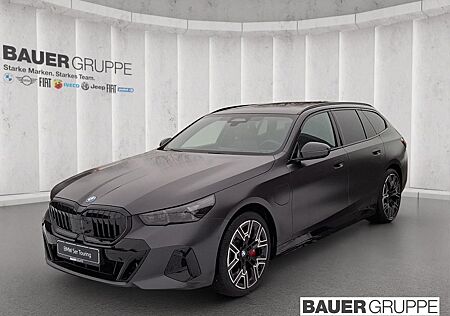 BMW 550 e xDrive Touring M Sport HUD AD AHK UPE 105.
