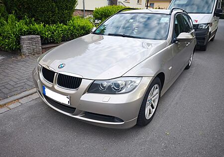 BMW 318i touring E91 AHK