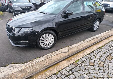 Skoda Octavia TDI SCR DSG Style Combi, SHZ, NAV, PDC