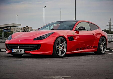 Ferrari GTC4Lusso 6.3 V12 DCT - lift, panoramic,display