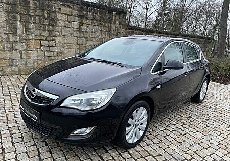 Opel Astra 1.6 INNOVATION Navi AHK TÜV