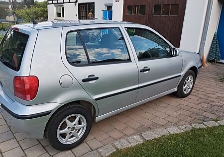 VW Polo Volkswagen 1.4 44kW 6N Silber Metallic Comfortline