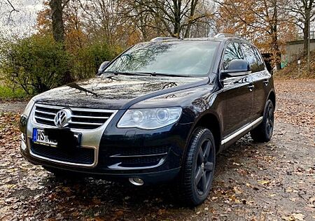 VW Touareg Volkswagen 3.0 V6 TDI Tiptronic Individual Indi...