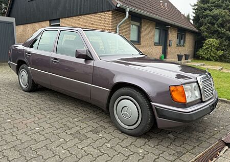 Mercedes-Benz 200 E W 124 Automatik 2. Hand H-Zul. Oldtimer SD