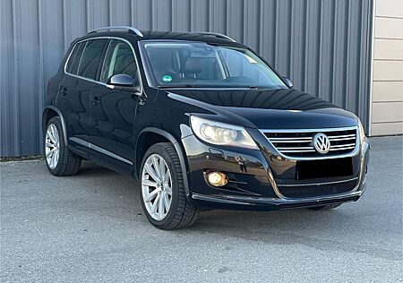 VW Tiguan Volkswagen 2.0 TSI 147kW DSG 4MOTION Sport & Sty...