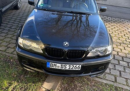 BMW 330i -