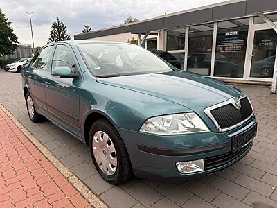 Skoda Octavia Lim. 1.6FSI Ambiente Klima AHK Tempo PDC