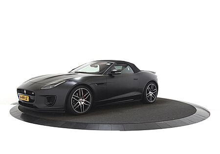 Jaguar F-Type 2.0T Chequered Flag