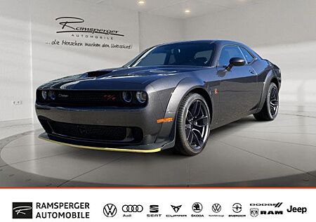 Dodge Challenger Scat Pack Widebody V8